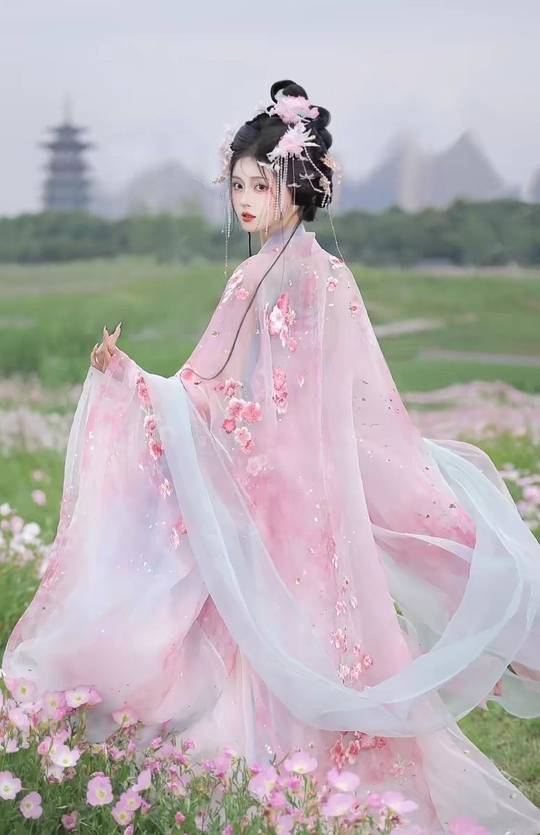 三雨集 樱 印花重工刺绣外大袖 渐变色柯子裙2024新款